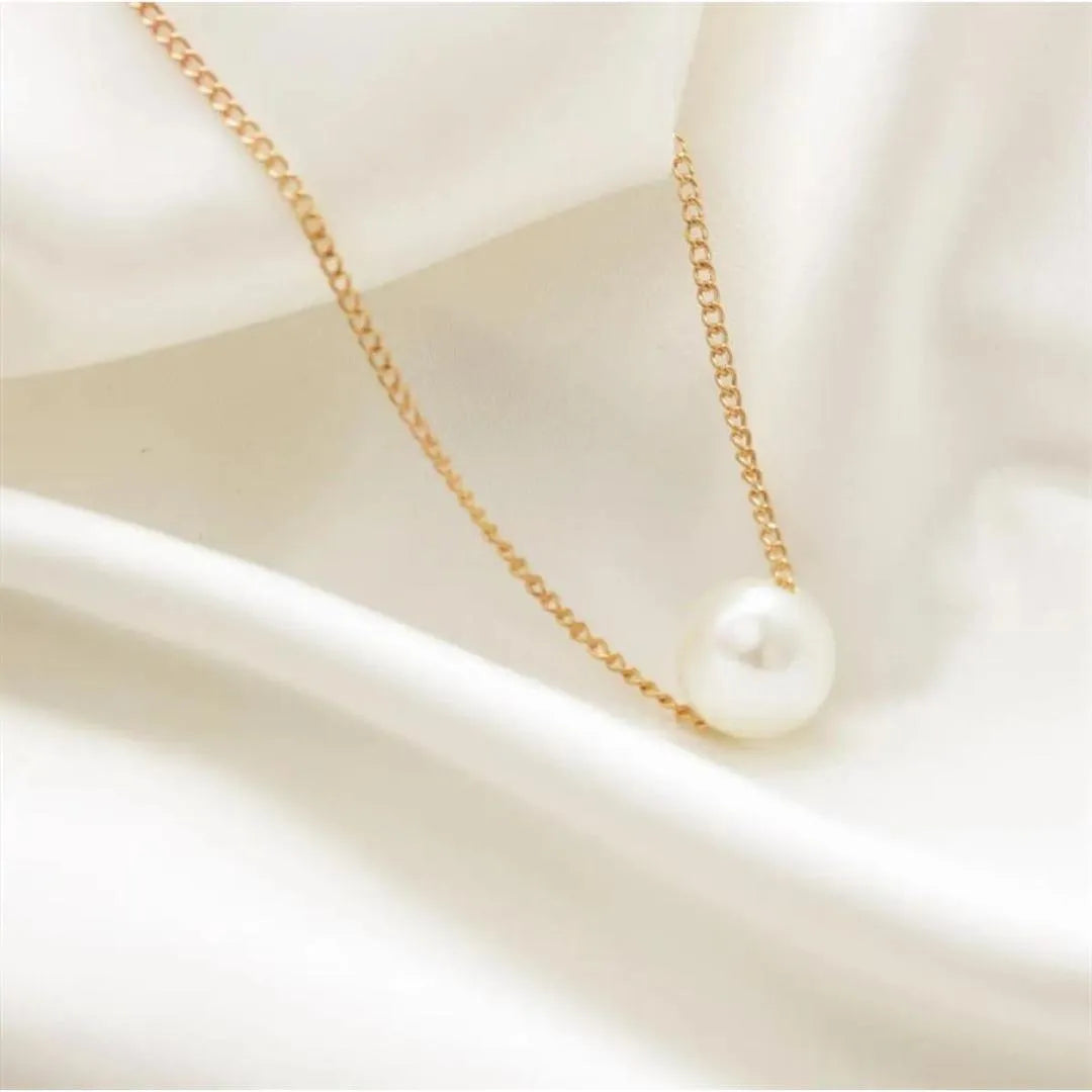 White Pearl Necklace Random Color chain